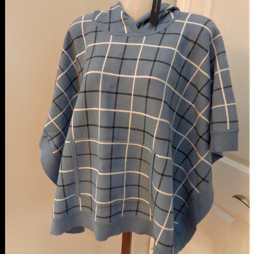 Tahari Poncho Blue Plaid Hooded NWT One Size